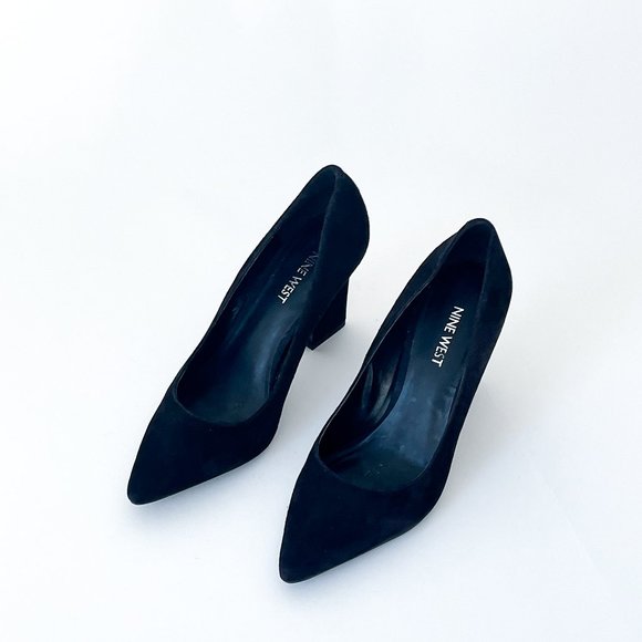 Nine West Black Suede Pointed Toe Pumps - 7.5 - Picture 2 of 3